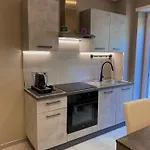 Apartment Domus Carola *