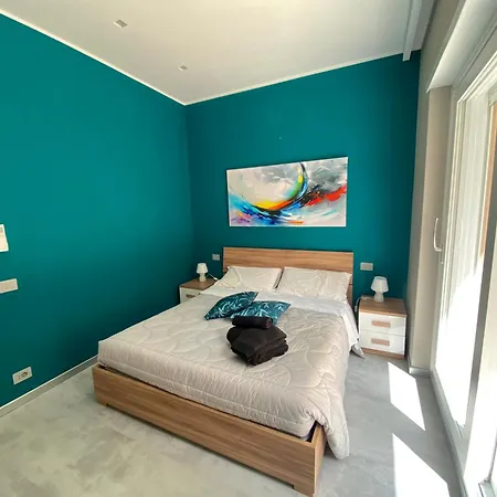Apartment Domus Carola *